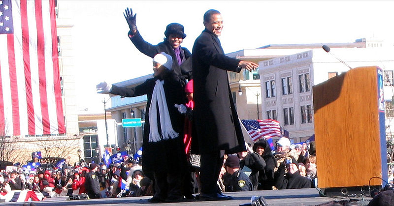 Surrounded by his family, Barack Obama declares his candidacy for 44th US President on February 10th in Springfield, Illinois.