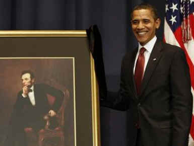President Obama also unveiled a portrait of President Abraham Lincoln to dedicate the opening 