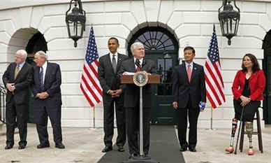 Defense Secretary Robert Gates introduces President Obama. President Barack Obama hosts the Wounded Warrior Soldier's Ride on the South Lawn of the White House on April 30, 2009.